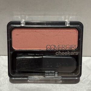 COVERGIRL Pink Blush Palette Matte Finish